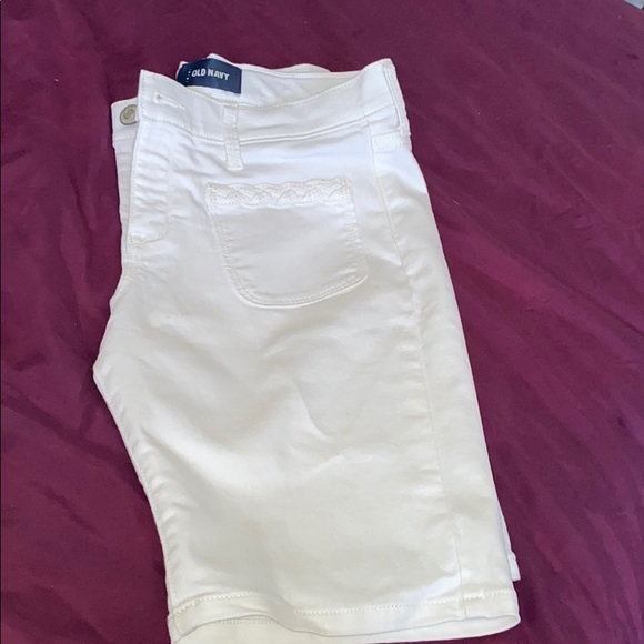 Girl shorts - Picture 1 of 3